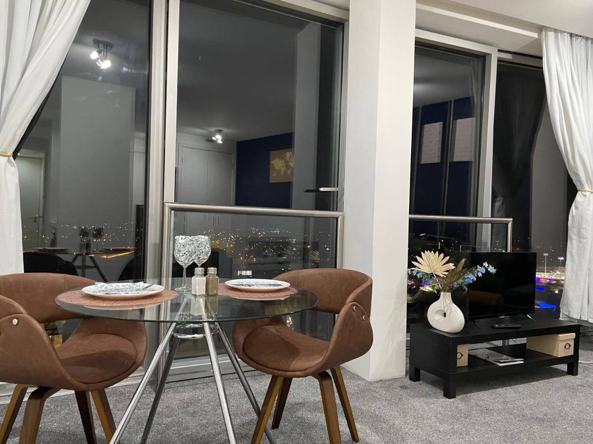 Stunning Views By O&j Real Estate Apartment